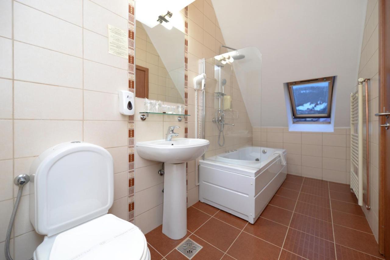 Hotel Belvedere Vatra Dornei Eksteriør billede