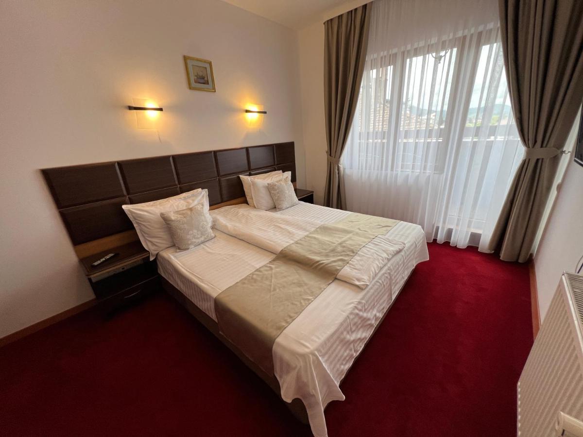 Hotel Belvedere Vatra Dornei Eksteriør billede
